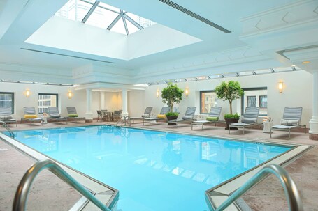Renaissance Chicago Downtown Hotel - Image 13