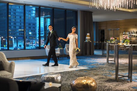 Renaissance Chicago Downtown Hotel - Image 62