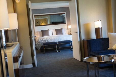 Renaissance Chicago Downtown Hotel - Image 115