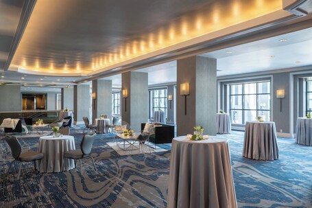 Renaissance Chicago Downtown Hotel - Image 71