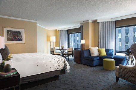 Renaissance Chicago Downtown Hotel - Image 20