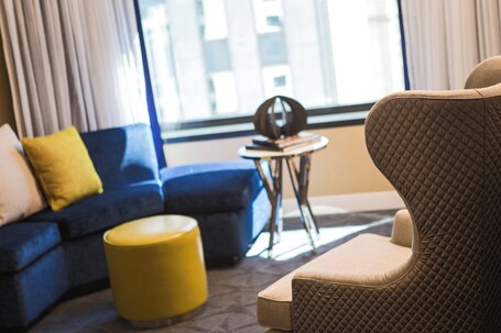 Renaissance Chicago Downtown Hotel - Image 52