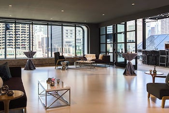 Meeting space at Renaissance Chicago Downtown Hotel