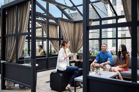 Renaissance Chicago Downtown Hotel - Image 68