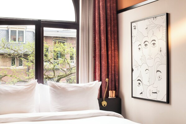 Room, 1 Double Bed (Snug) | Premium bedding, in-room safe, blackout curtains, iron/ironing board