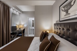 雙人或雙床房, 附屬建築 (High floor, no lift) | 低過敏寢具、羽絨被、迷你吧、客房內保險箱