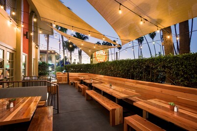 Days Inn by Wyndham San Diego Hotel Circle