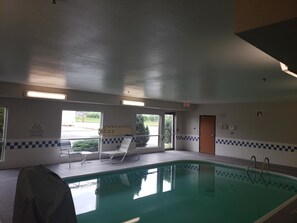 Piscine intérieure