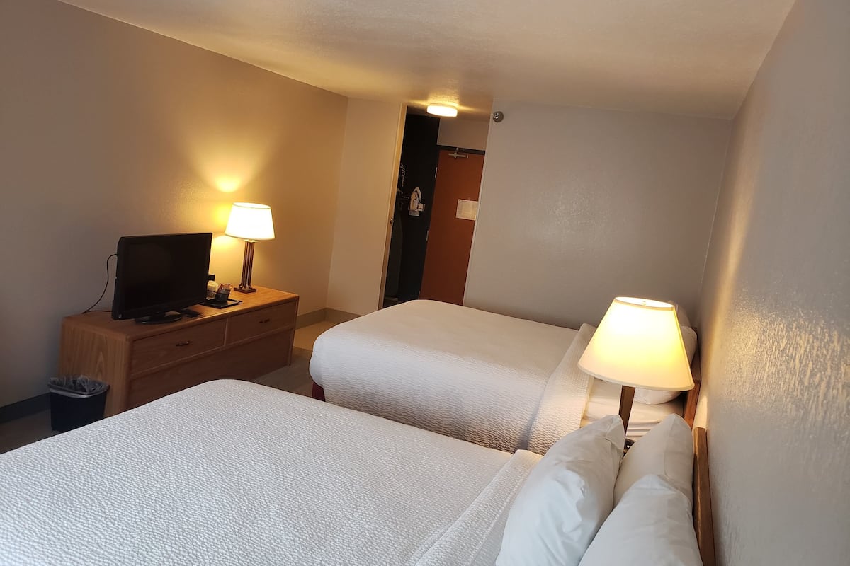 Individually decorated, individually furnished, desk, laptop workspace