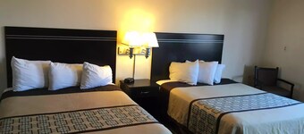 Days Inn by Wyndham Hobbs