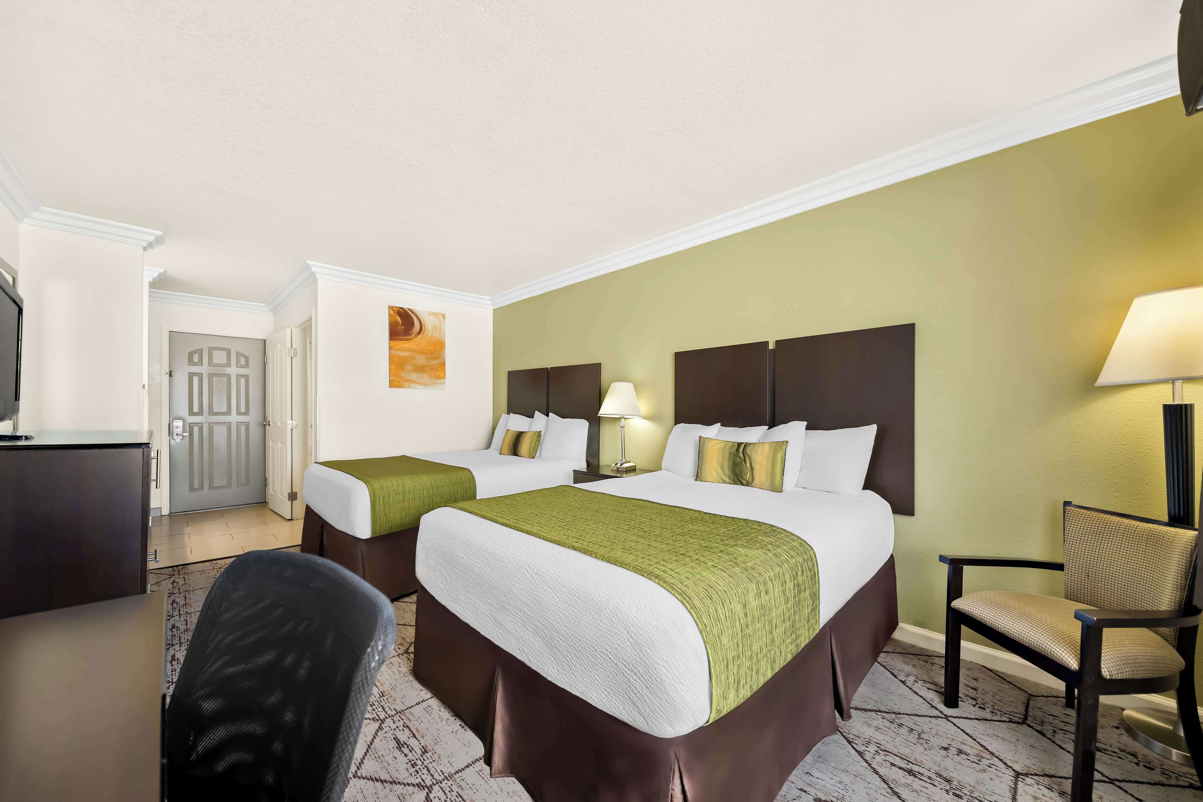 iron/ironing board, bed sheets