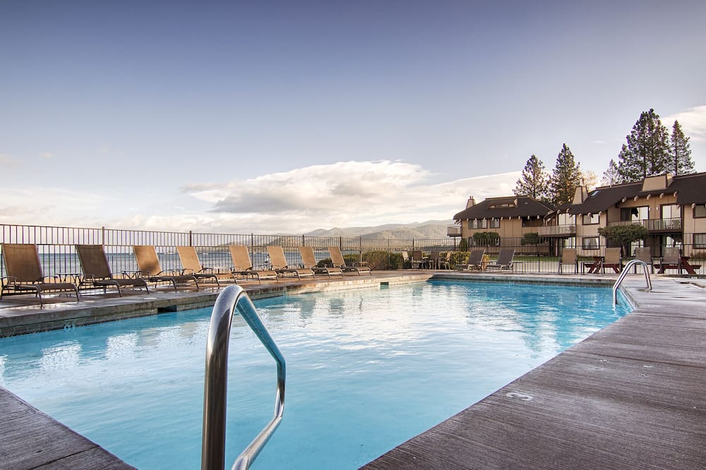 Tahoe Lakeshore Lodge & Spa