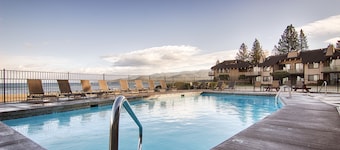 Tahoe Lakeshore Lodge & Spa