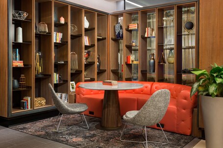 Hyatt Centric Arlington - Image 54