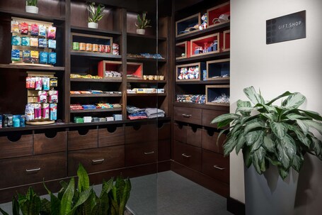 Hyatt Centric Arlington - Image 36