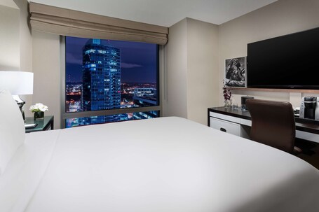 Hyatt Centric Arlington - Image 67