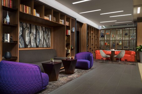 Hyatt Centric Arlington - Image 43
