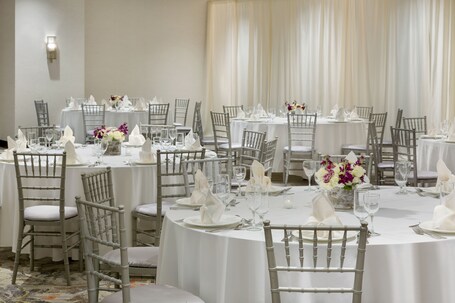 Hyatt Centric Arlington - Image 13