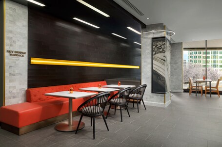 Hyatt Centric Arlington - Image 68