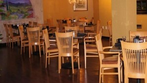 Dining - Red Lion Hotel High Point (High Point)