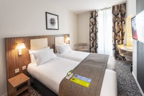 Minibar, in-room safe, individually decorated, individually furnished