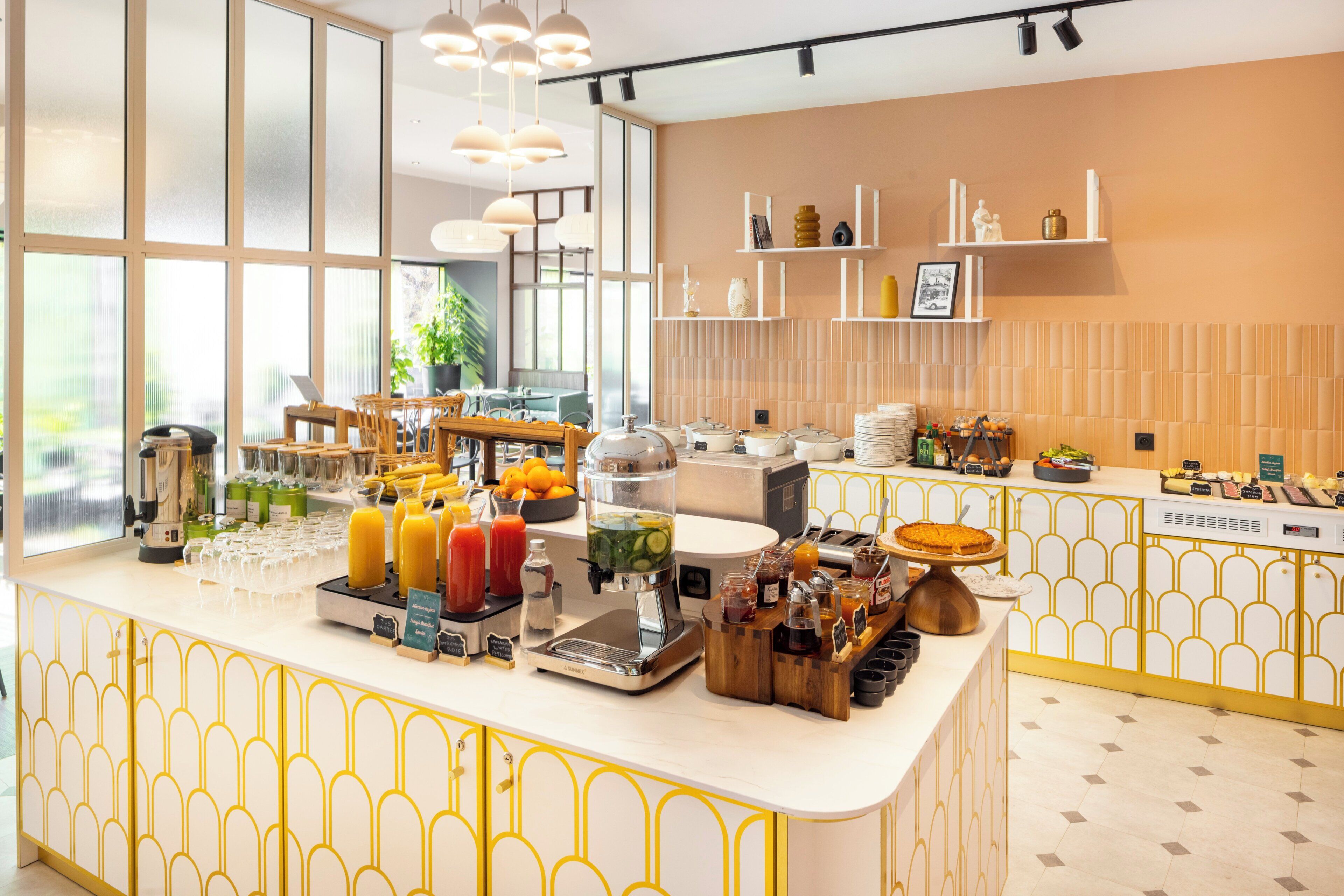 Daily buffet breakfast (EUR 25 per person)