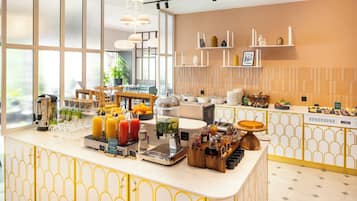 Frokostbuffé hver dag (EUR 25 per person)