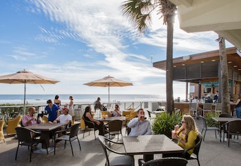 Beach bar at Tides Folly Beach, Charlestons Oceanfront Hotel