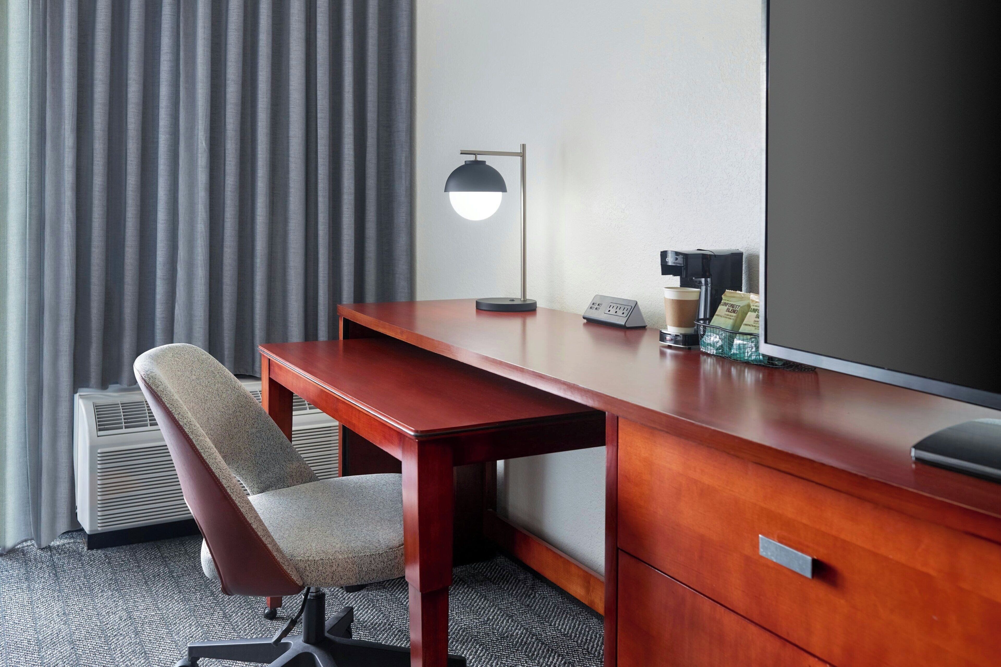 1 bedroom, desk, iron/ironing board, free cots/infant beds