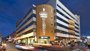 A hotel with a prominent 'HOTEL BARMORAL' sign, multiple floors, and a modern design. - Balmoral Hotel San José CR, Historic District (San José)