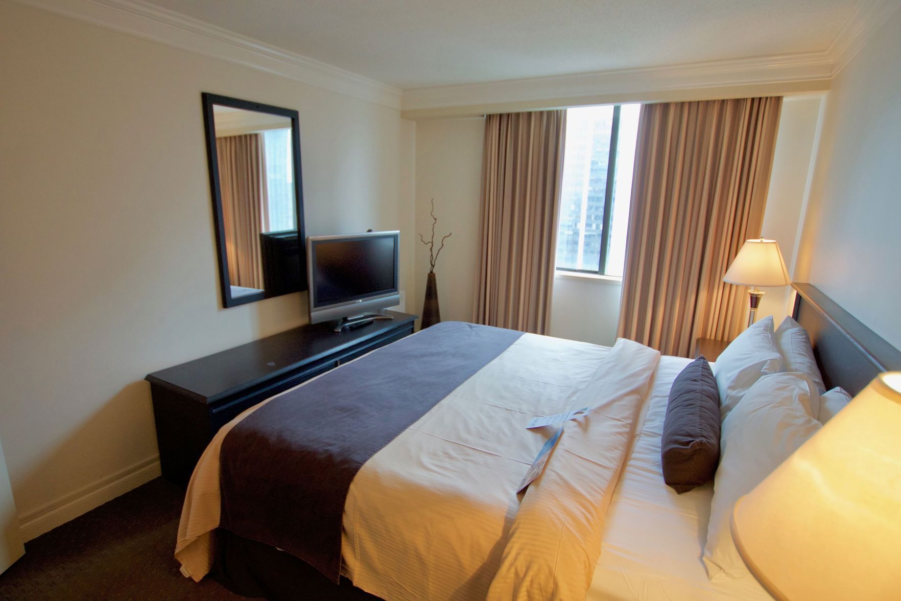 Egyptian cotton sheets, premium bedding, pillowtop beds, in-room safe