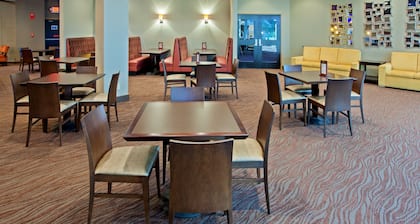 Holiday Inn Evansville Airport