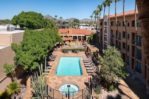 Outdoor pool, pool loungers