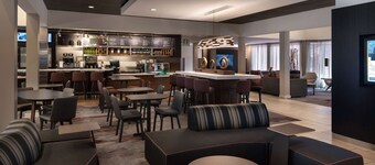 Sonesta Select Phoenix Camelback