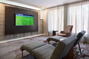 Lobby - Sonesta Select Phoenix Camelback (Phoenix)