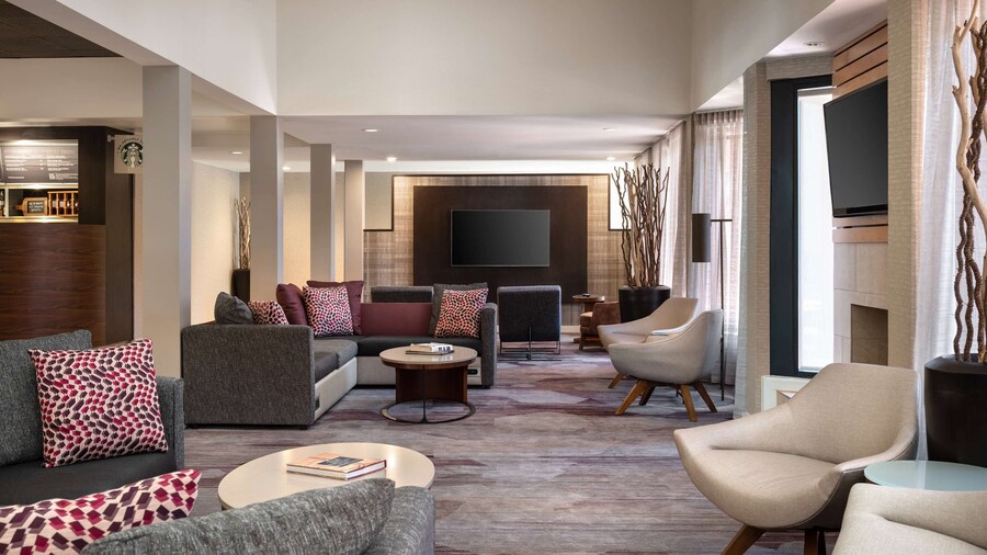 Sonesta Select Phoenix Camelback