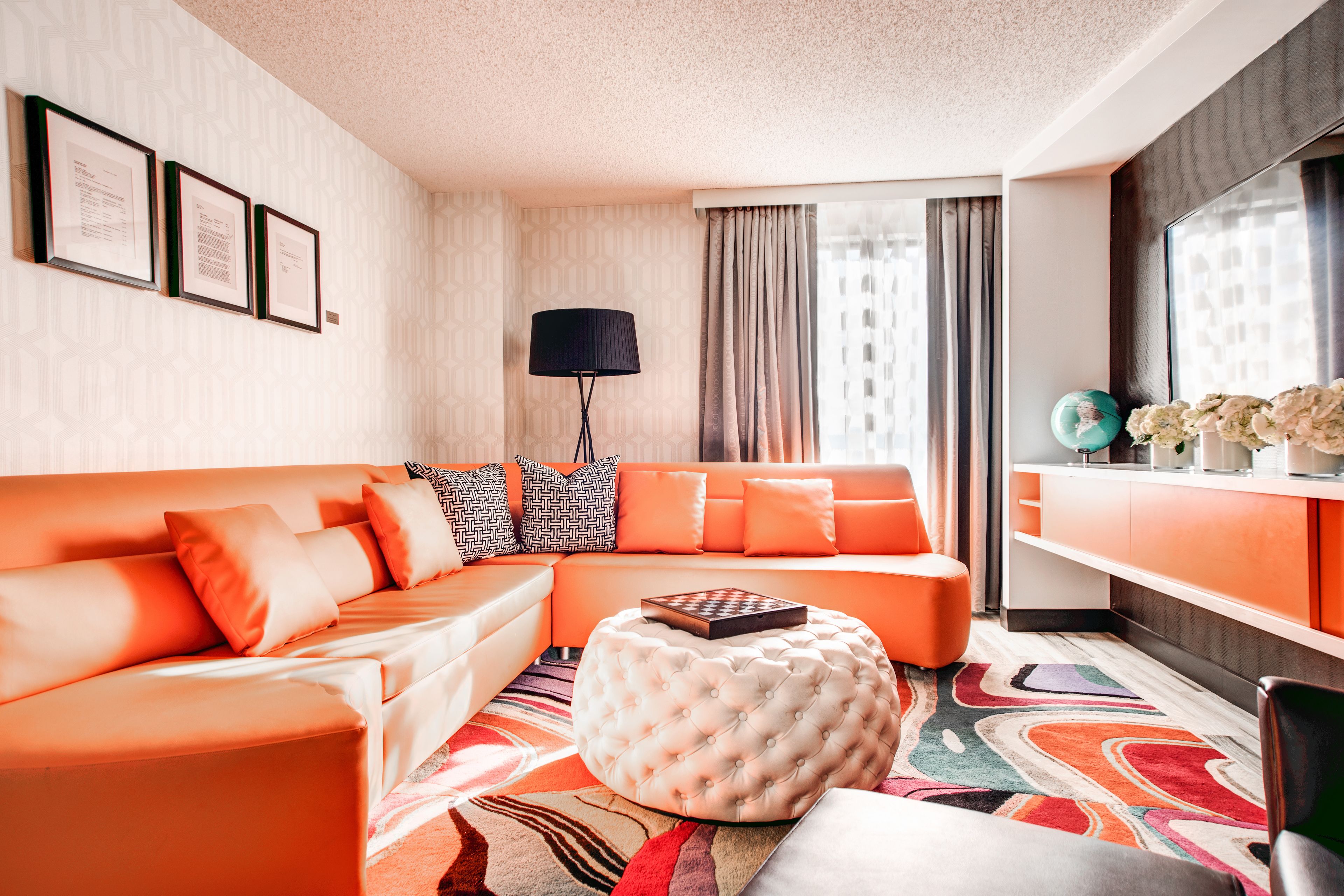 Junior Suite, 1 King Bed | Living room | 42-inch flat-screen TV with digital channels, TV, pay movies