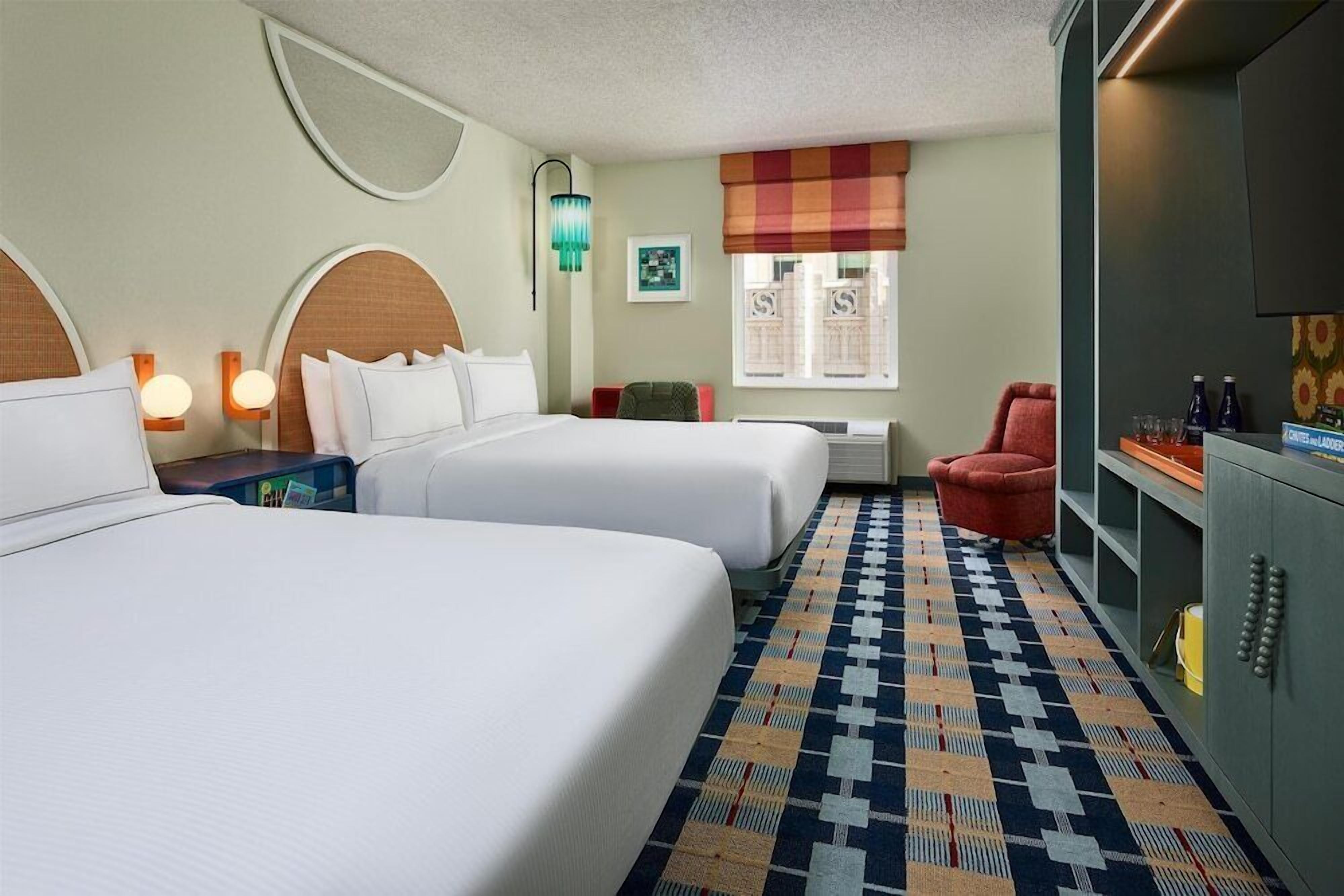 Hypo-allergenic bedding, in-room safe, desk, laptop workspace