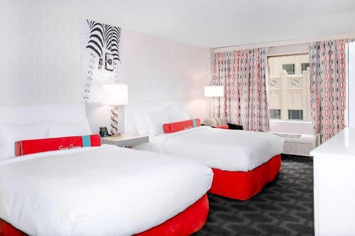 Hypo-allergenic bedding, in-room safe, desk, laptop workspace