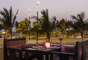 Dinner served, Middle Eastern cuisine, alfresco dining 