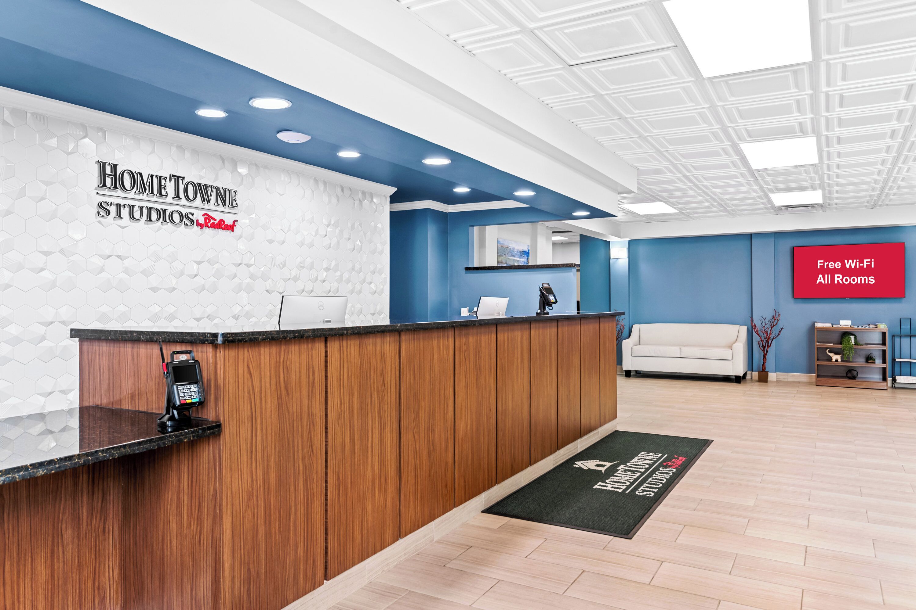 Foto - HomeTowne Studios by Red Roof & Conference Center Cortland