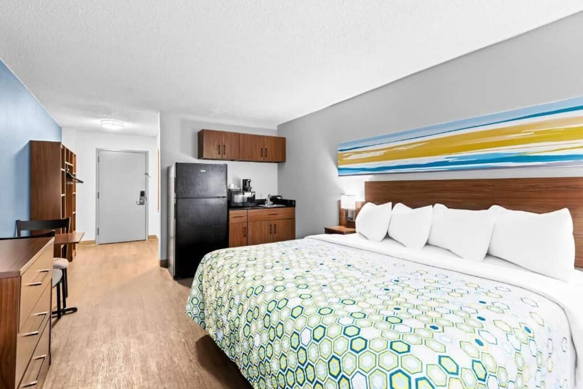 Blackout curtains, iron/ironing board, rollaway beds, free WiFi
