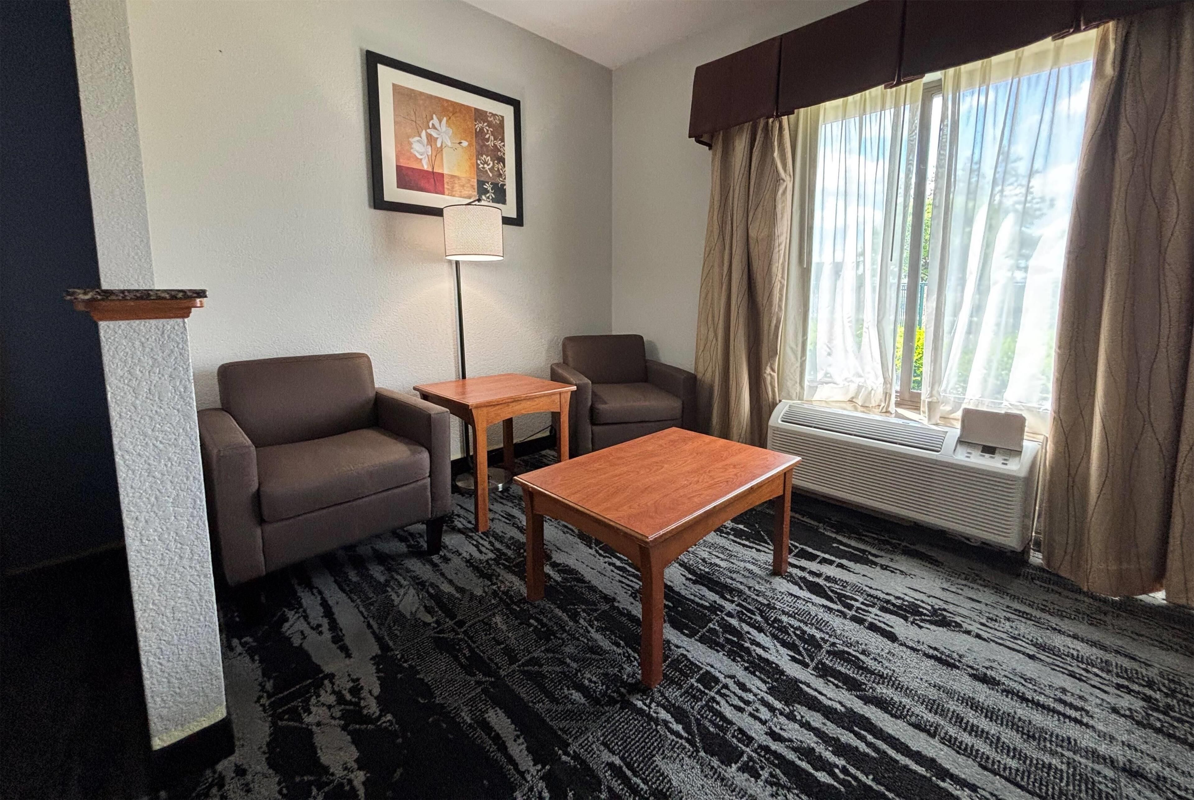 desk, iron/ironing board, rollaway beds, free wifi