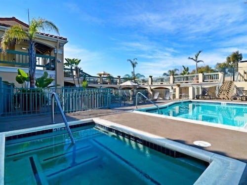 Laguna Brisas - A Beach Hotel