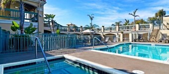 Laguna Brisas - A Beach Hotel