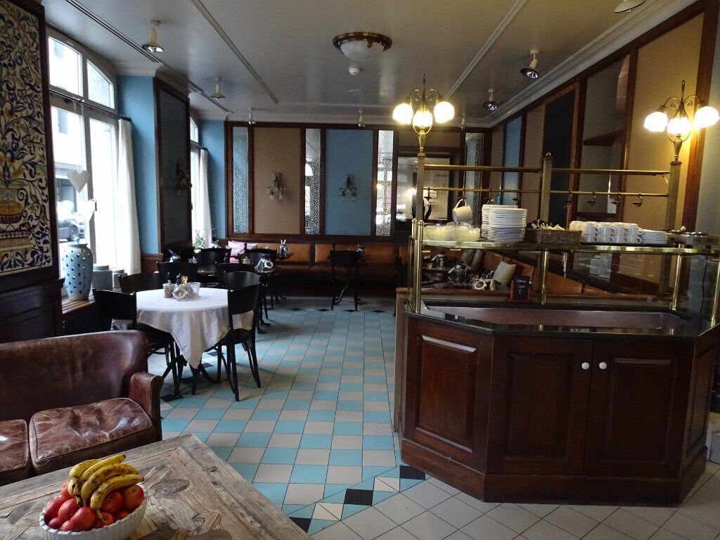 daily buffet breakfast (chf 25 per person)