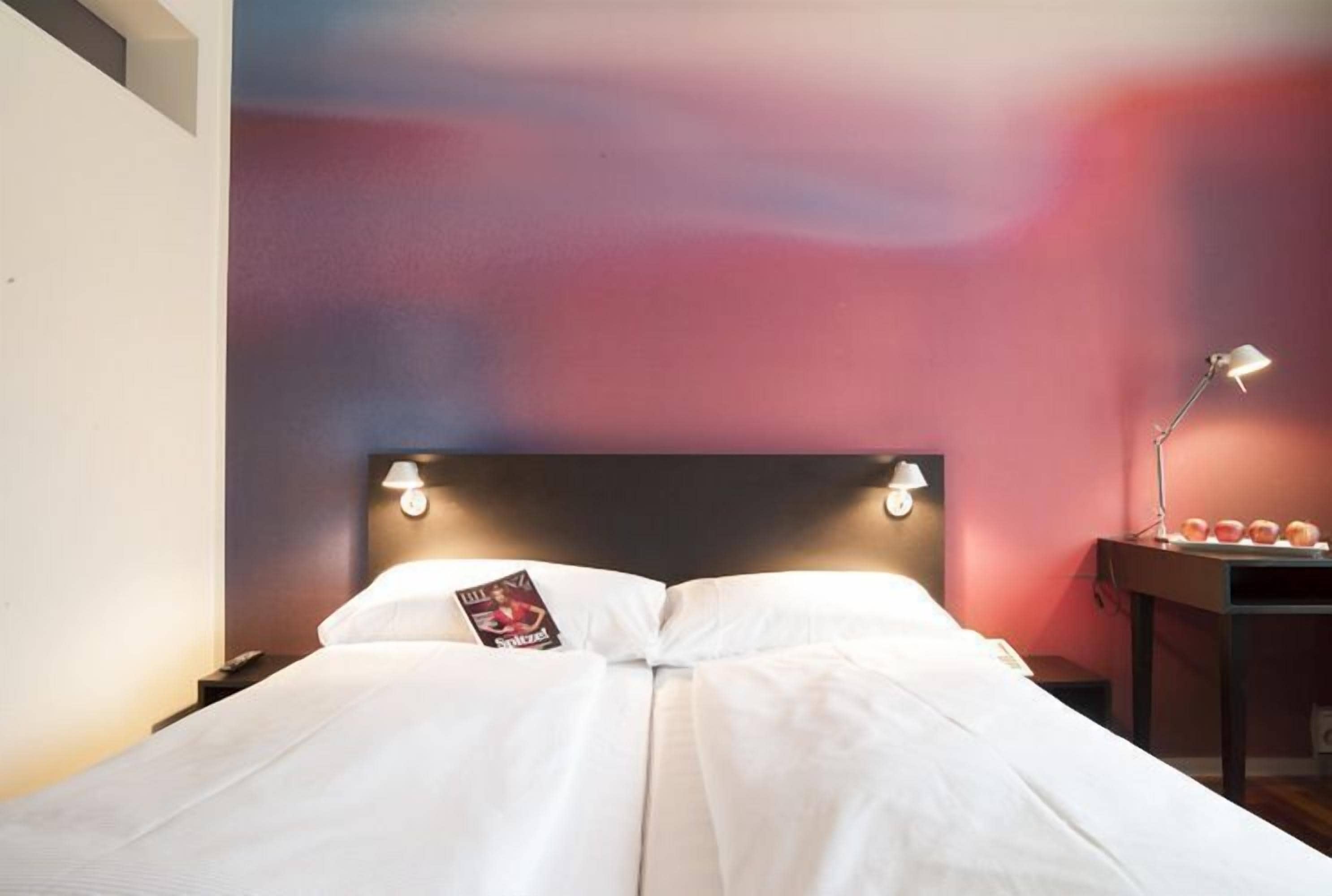 1 bedroom, hypo-allergenic bedding, in-room safe, desk