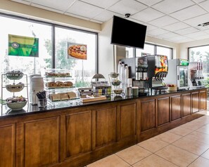 Free daily buffet breakfast 