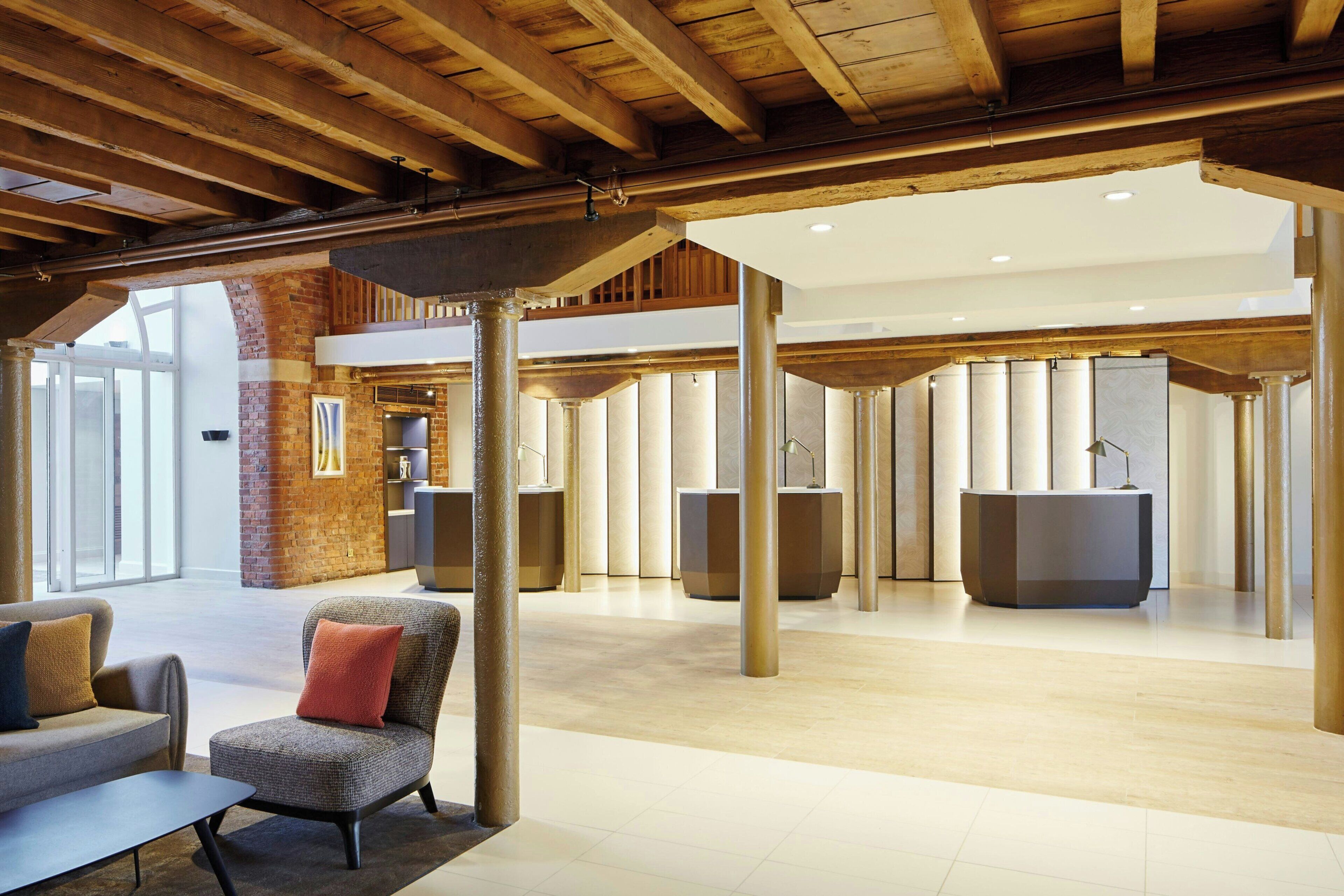 Photo - Manchester Marriott Victoria & Albert Hotel