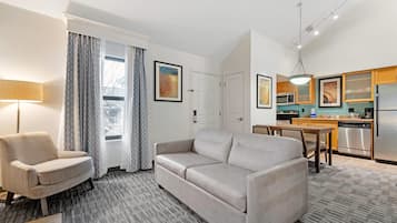 1 bedroom, desk, laptop workspace, blackout drapes